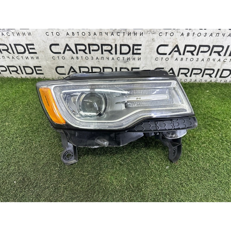 Фара (оптика) Jeep Grand Cherokee WK2 2015 5.7 HEMi 68111000AF