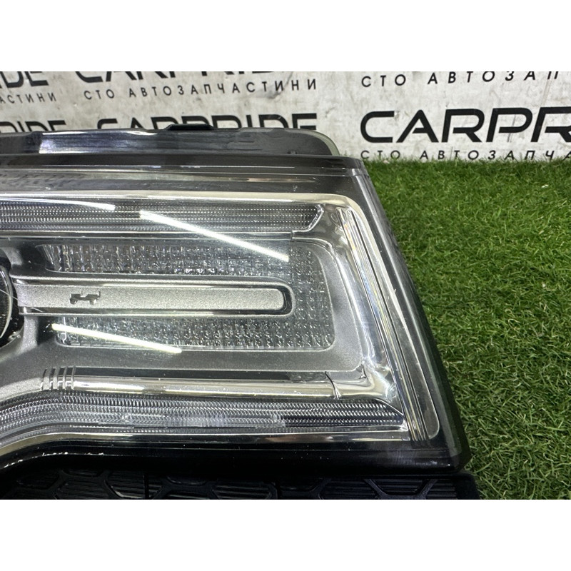 Фара (оптика) Jeep Grand Cherokee WK2 2015 5.7 HEMi 68111000AF