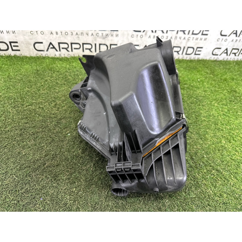 Корпус воздушного фильтра (впускная система) BMW X3 F25 2013 2.0 13717616932