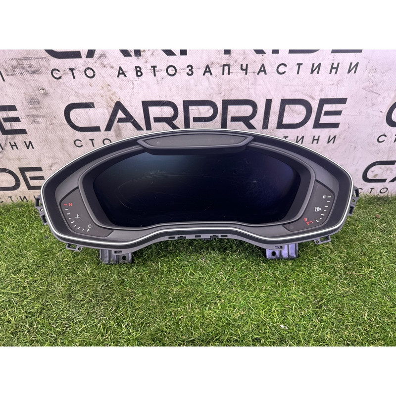 Панель приладів (салон) AUDI Q5 FY 2020 2.0 DJYA 8W5920890E