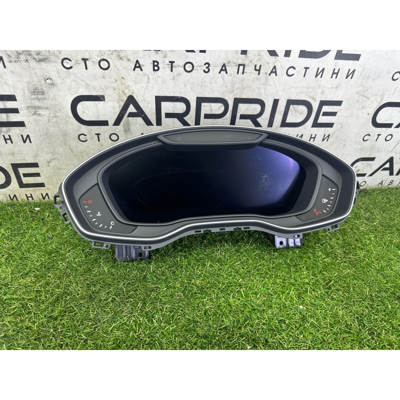 Панель приладів (салон) AUDI Q5 FY 2020 2.0 DJYA 8W5920890E