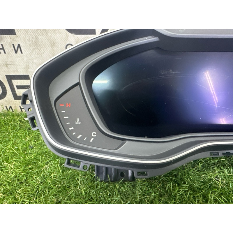 Панель приладів (салон) AUDI Q5 FY 2020 2.0 DJYA 8W5920890E