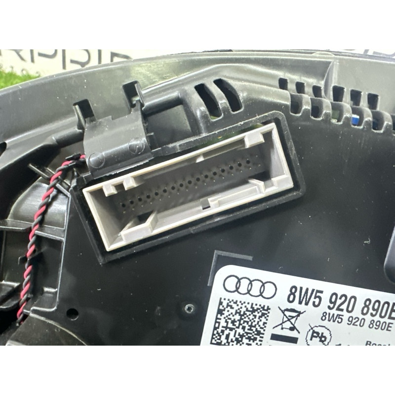 Панель приладів (салон) AUDI Q5 FY 2020 2.0 DJYA 8W5920890E