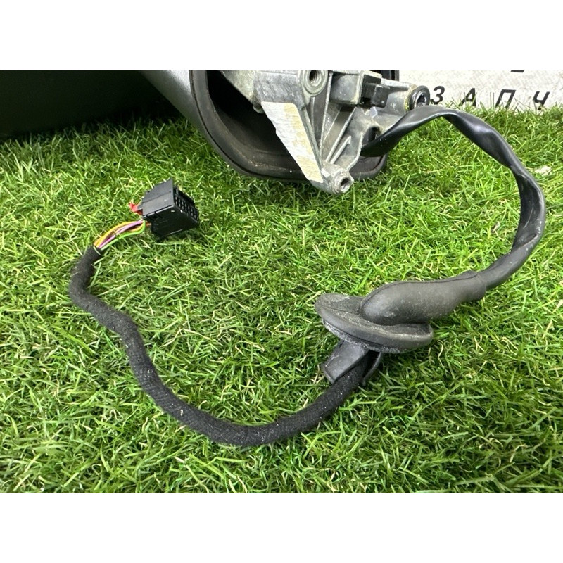 Зеркало (стекла и зеркала) Volkswagen Touareg NF 2013 3.6 CGRA 7P6857507A9B9