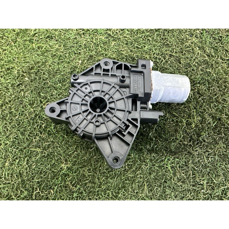 Мотор склопідйомника (електрика) Nissan Rogue T33 2021 2.5 807306RA0A