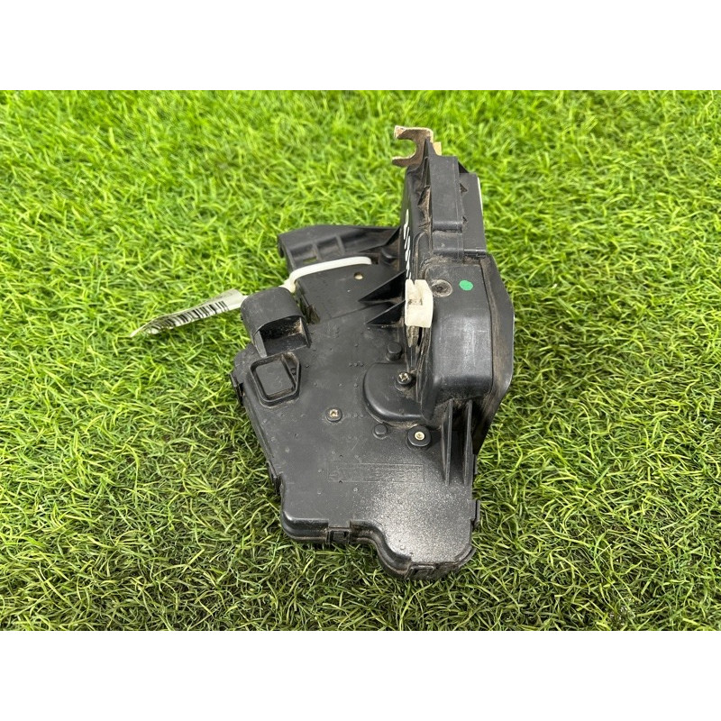 Замок дверей (кузов і елементи) BMW 3-series E46 2001 M54B30 51217011244