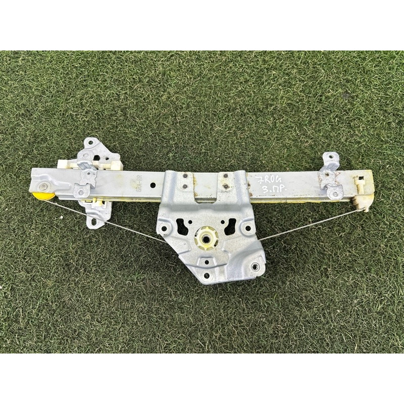 Механизм стеклоподъемника (кузов и элементы) Nissan Rogue T33 2021 2.5 827206RA0A
