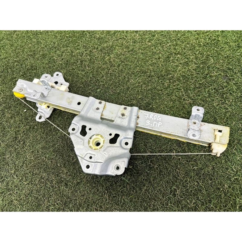 Механизм стеклоподъемника (кузов и элементы) Nissan Rogue T33 2021 2.5 827206RA0A