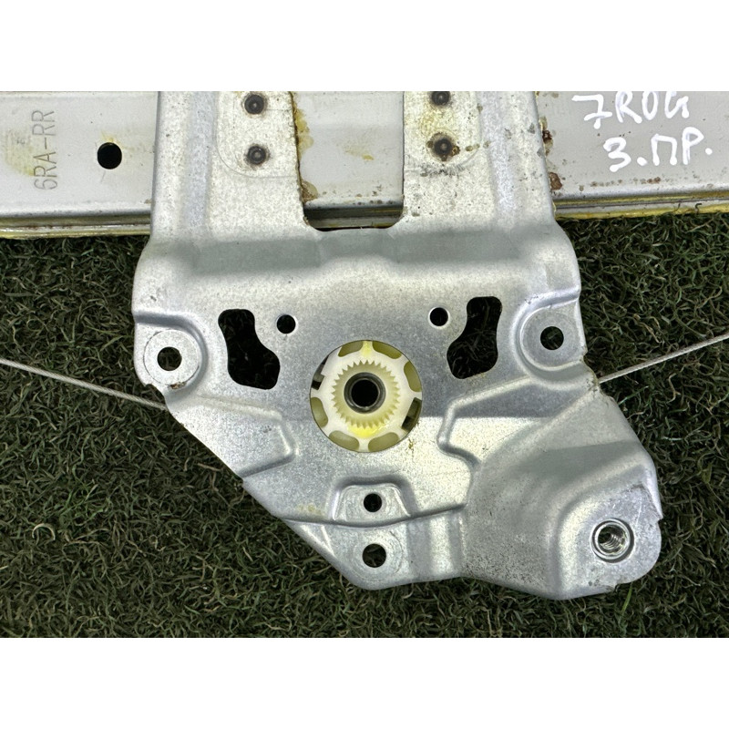 Механизм стеклоподъемника (кузов и элементы) Nissan Rogue T33 2021 2.5 827206RA0A