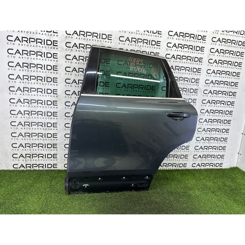 Дверь (наружные элементы кузова) Volkswagen Touareg NF 2013 3.6 CGRA 7P0833055