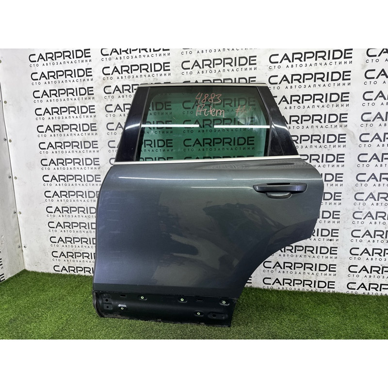 Дверь (наружные элементы кузова) Volkswagen Touareg NF 2013 3.6 CGRA 7P0833055