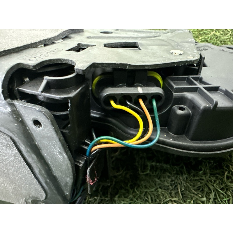 Замок дверей (кузов и элементы) LAND ROVER Range Rover L405 2014 5.0 LR064798