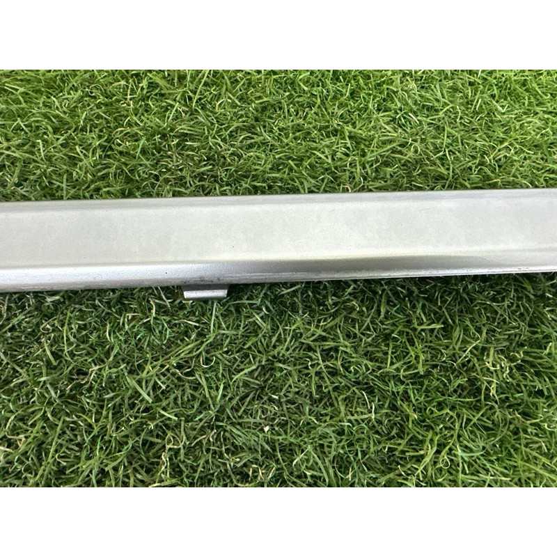 Накладка двері зовнішня (кузов и элементы) LAND ROVER Range Rover L405 2014 5.0 LR038849
