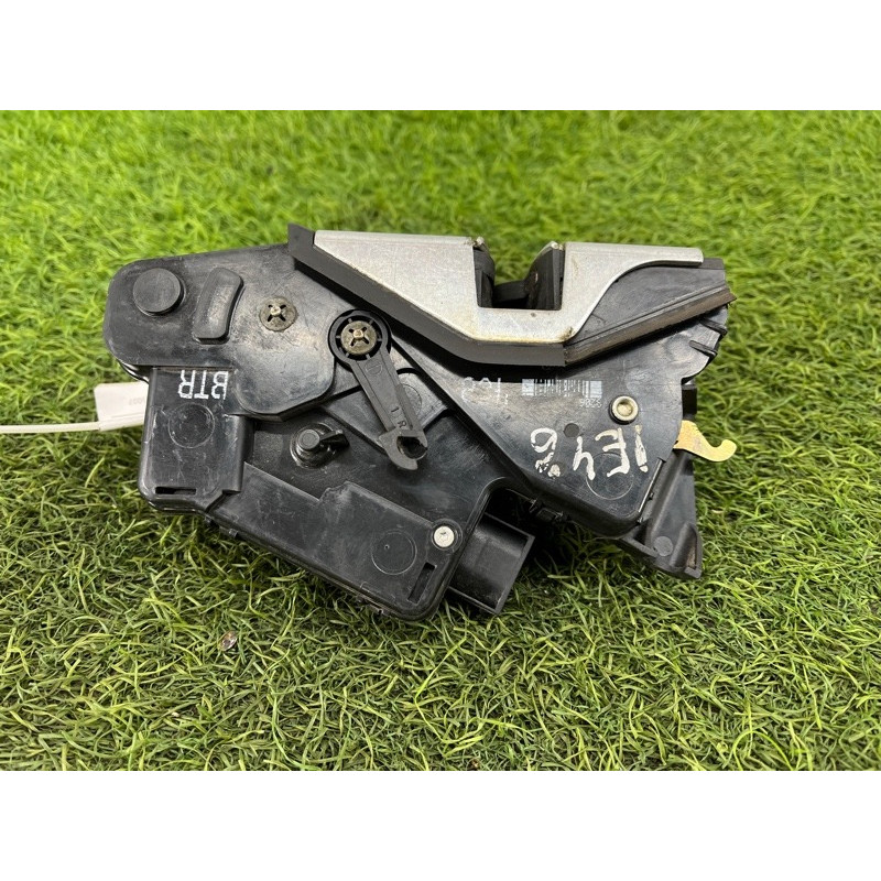 Замок двери (кузов и элементы) BMW 3-series E46 1999 M43B19 51218206408