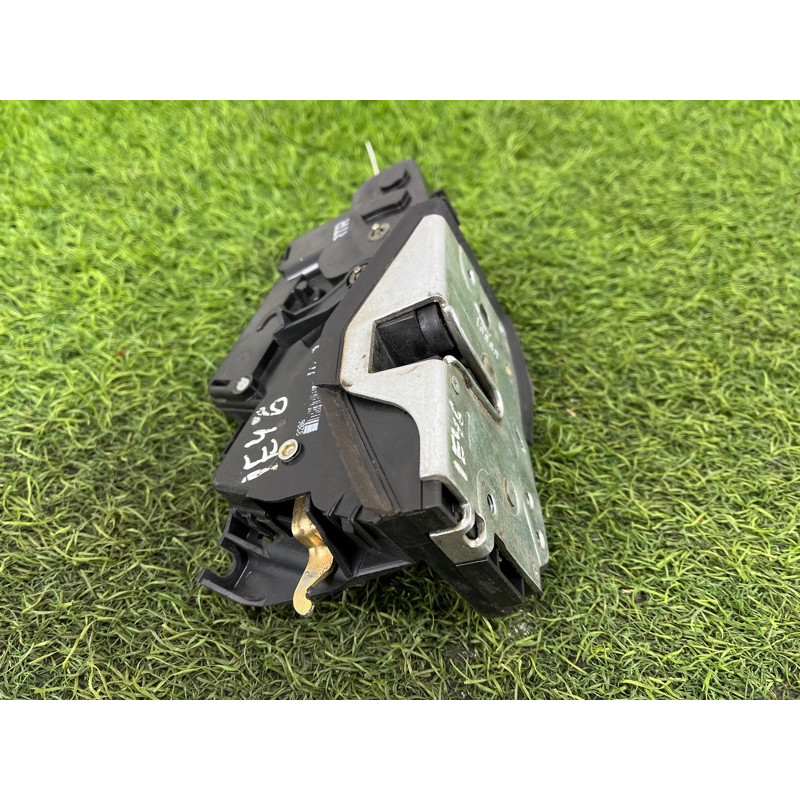Замок двери (кузов и элементы) BMW 3-series E46 1999 M43B19 51218206408