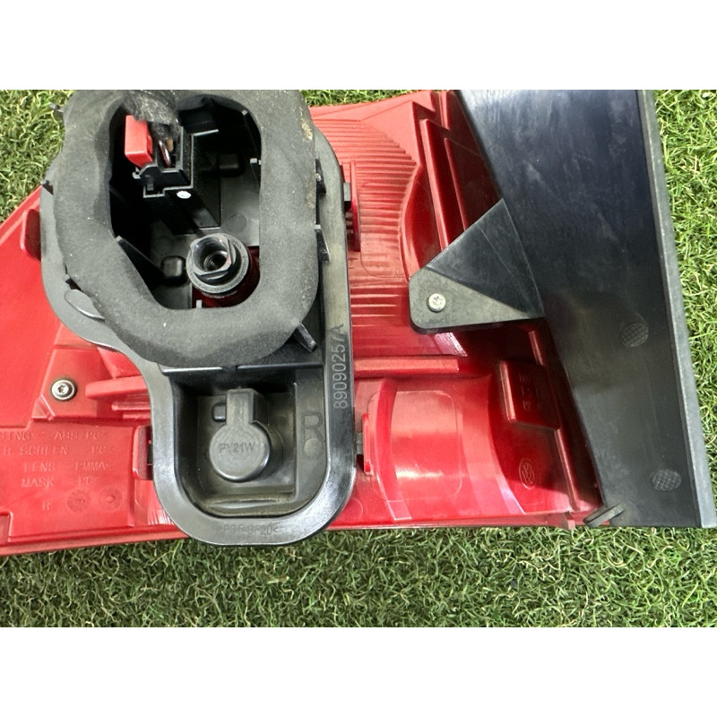 Задний фонарь (оптика) Volkswagen Touareg NF 2013 3.6 CGRA 7P6945096G