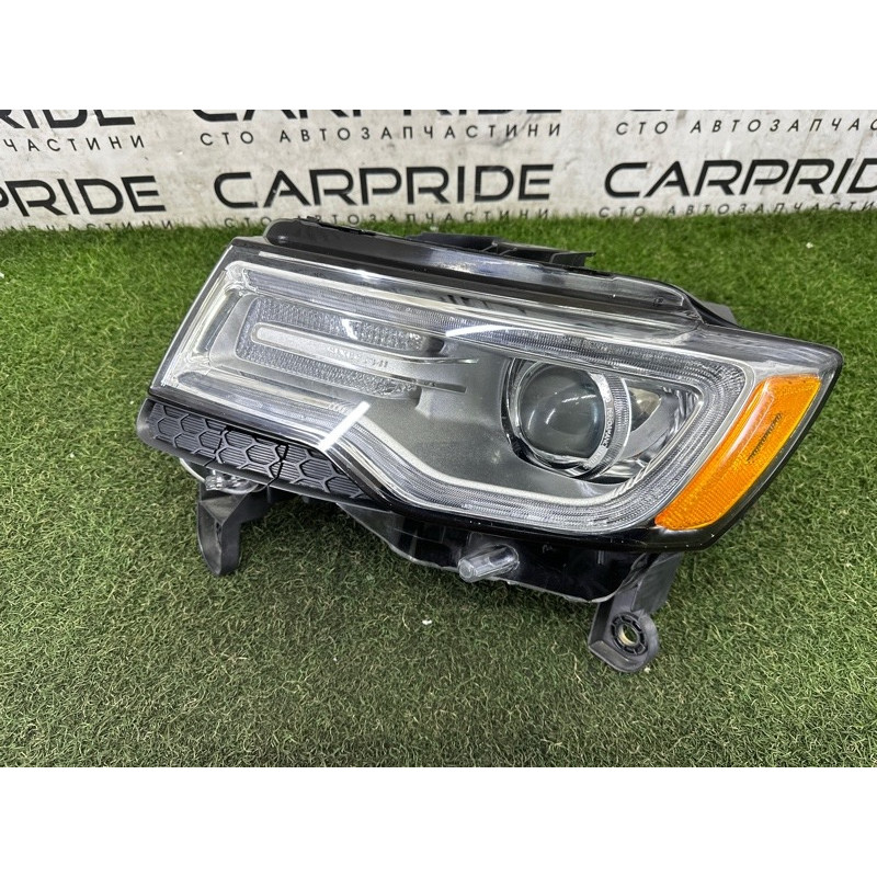 Фара (оптика) Jeep Grand Cherokee WK2 2015 5.7 HEMi 68111001AF
