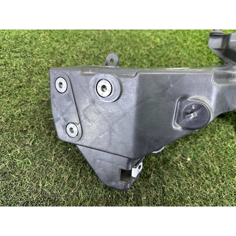 Кронштейн фары (кузов и элементы) Jeep Grand Cherokee WK2 2015 5.7 HEMi 68223399AA
