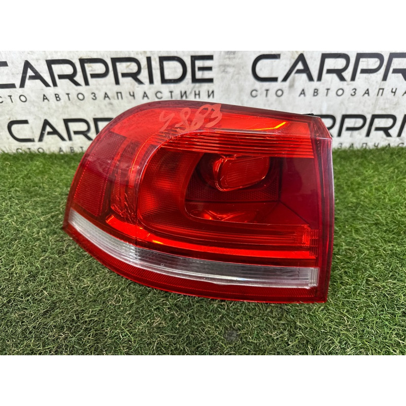 Задній ліхтар (оптика) Volkswagen Touareg NF 2013 3.6 CGRA 7P6945095G