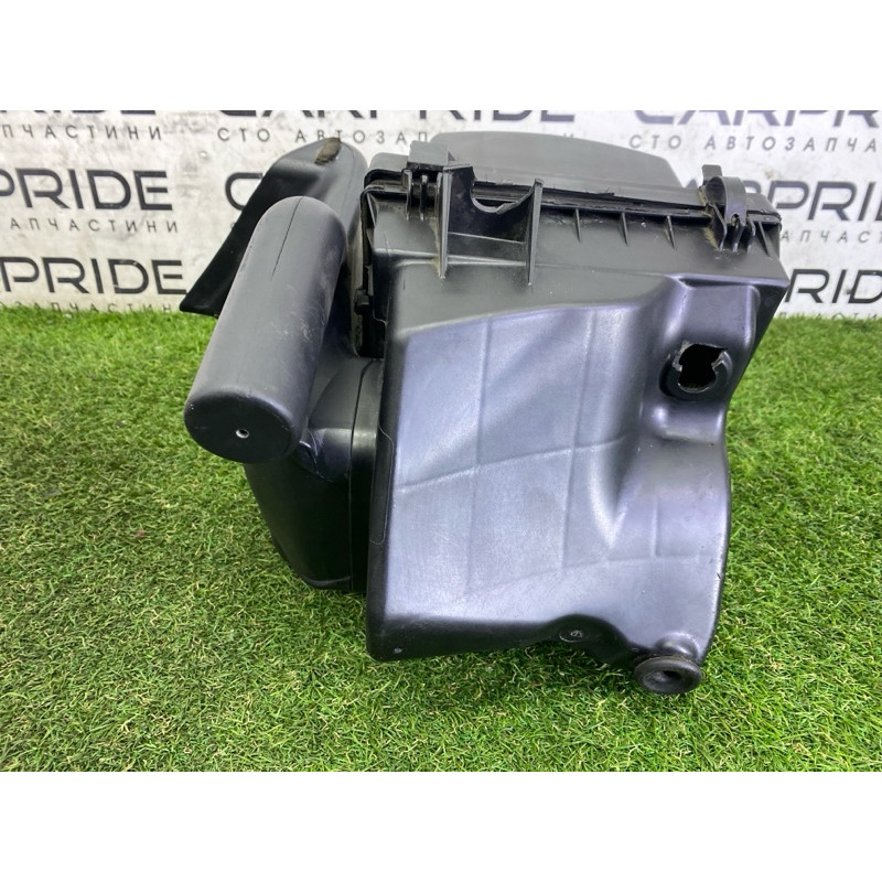 Корпус воздушного фильтра (впускная система) Jeep Grand Cherokee WK2 2015 5.7 HEMi 68084277AA
