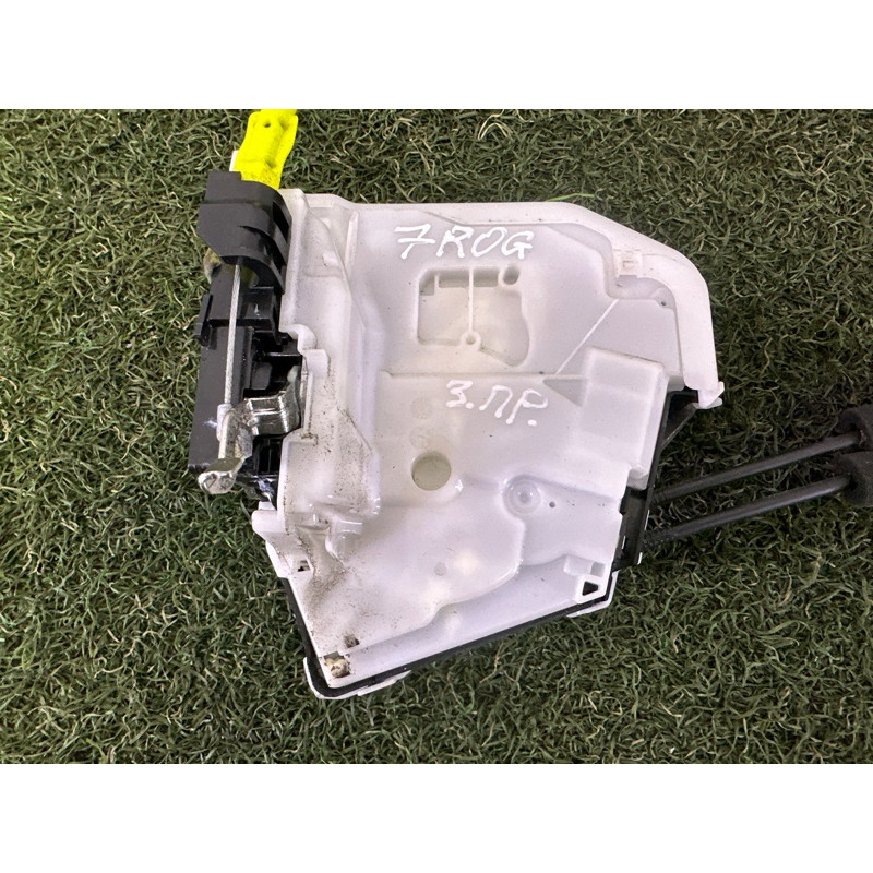 Замок дверей (кузов і елементи) Nissan Rogue T33 2021 2.5 825006RA0A