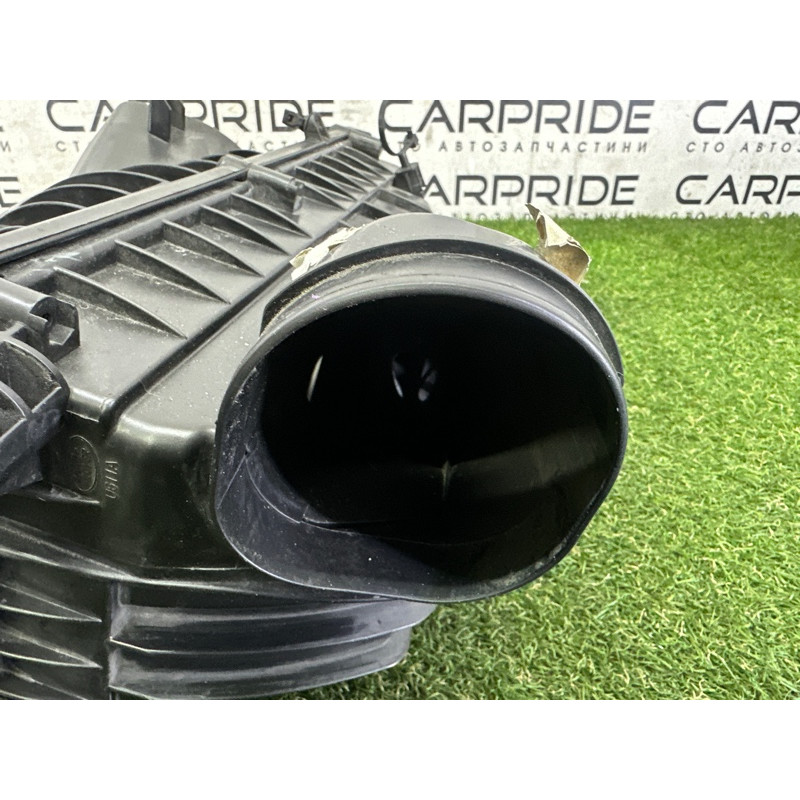 Корпус повітряного фільтра (впускная система) LAND ROVER Range Rover L405 2014 5.0 LR036423