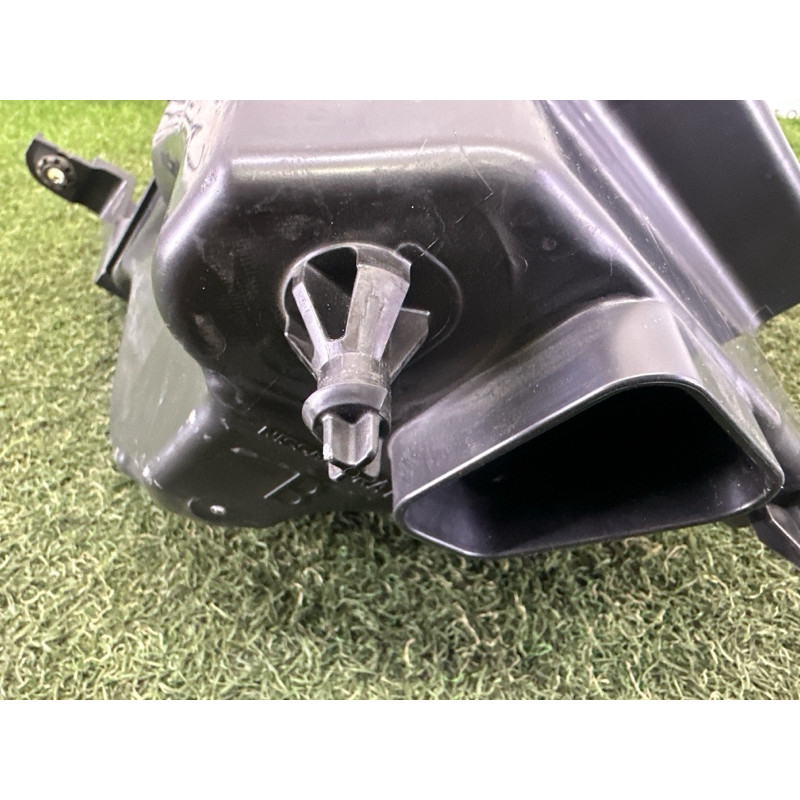 Корпус воздушного фильтра (впускная система) Nissan Rogue T33 2021 2.5 165006RA1B
