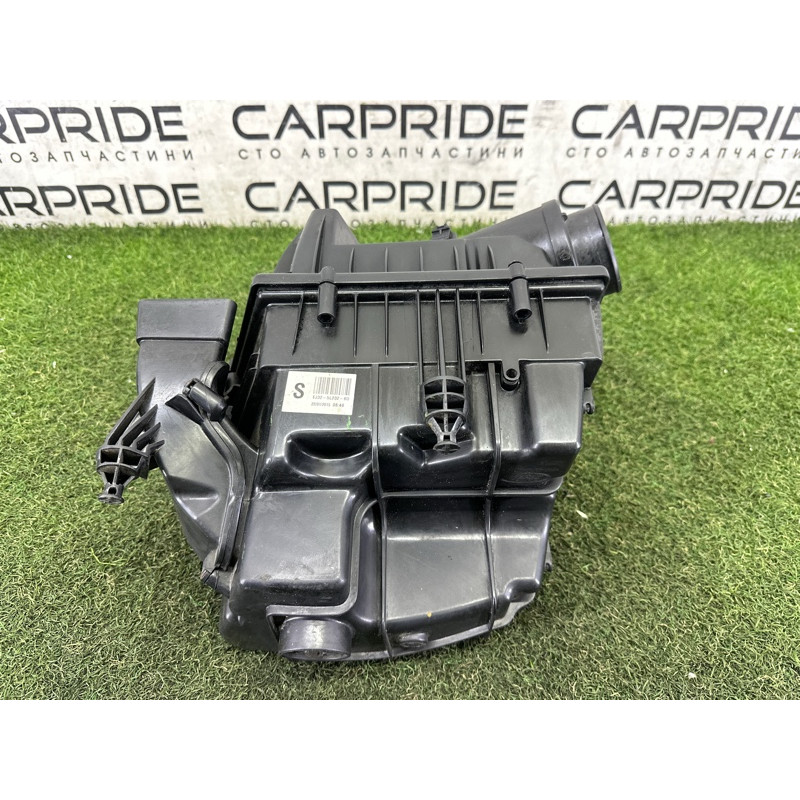 Корпус воздушного фильтра (впускная система) LAND ROVER Range Rover Evoque L538 2015 2.0 LR049780