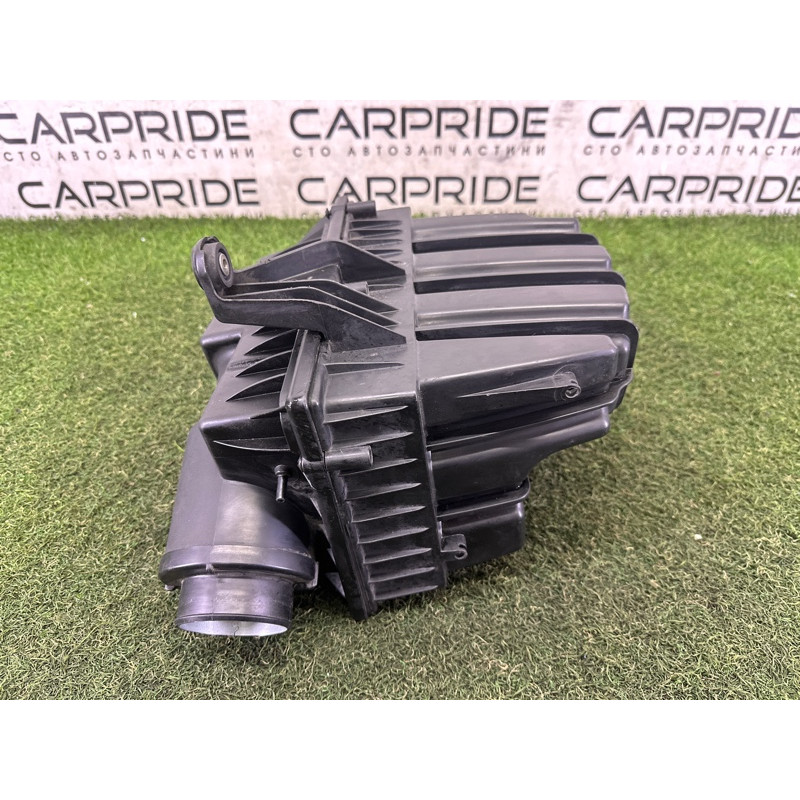 Корпус воздушного фильтра (впускная система) LAND ROVER Range Rover Evoque L538 2015 2.0 LR049780