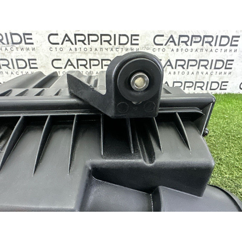 Корпус воздушного фильтра (впускная система) LAND ROVER Range Rover Evoque L538 2015 2.0 LR049780