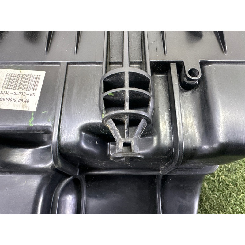 Корпус воздушного фильтра (впускная система) LAND ROVER Range Rover Evoque L538 2015 2.0 LR049780