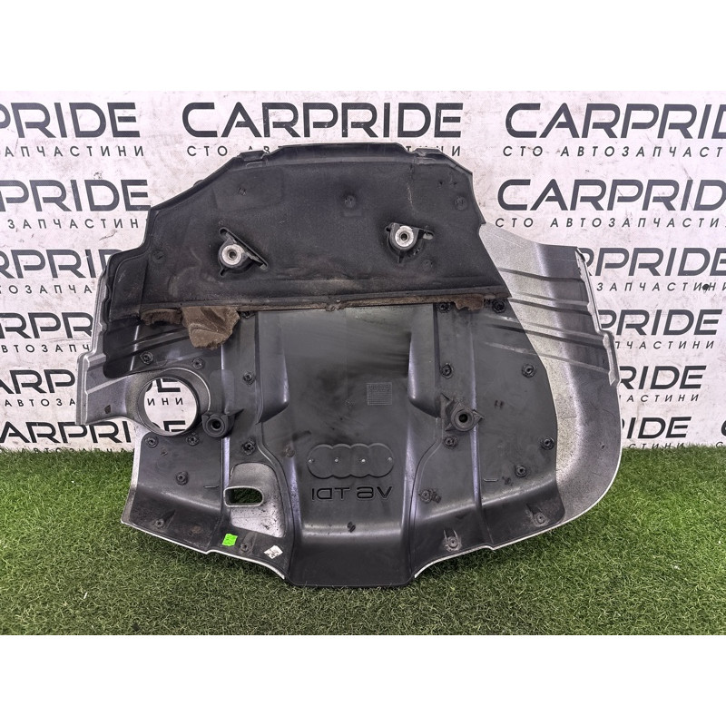 Декоративна кришка двигуна (двигун та елементи) AUDI Q7 4L 2015 3.0 CNRB 4L0103925E