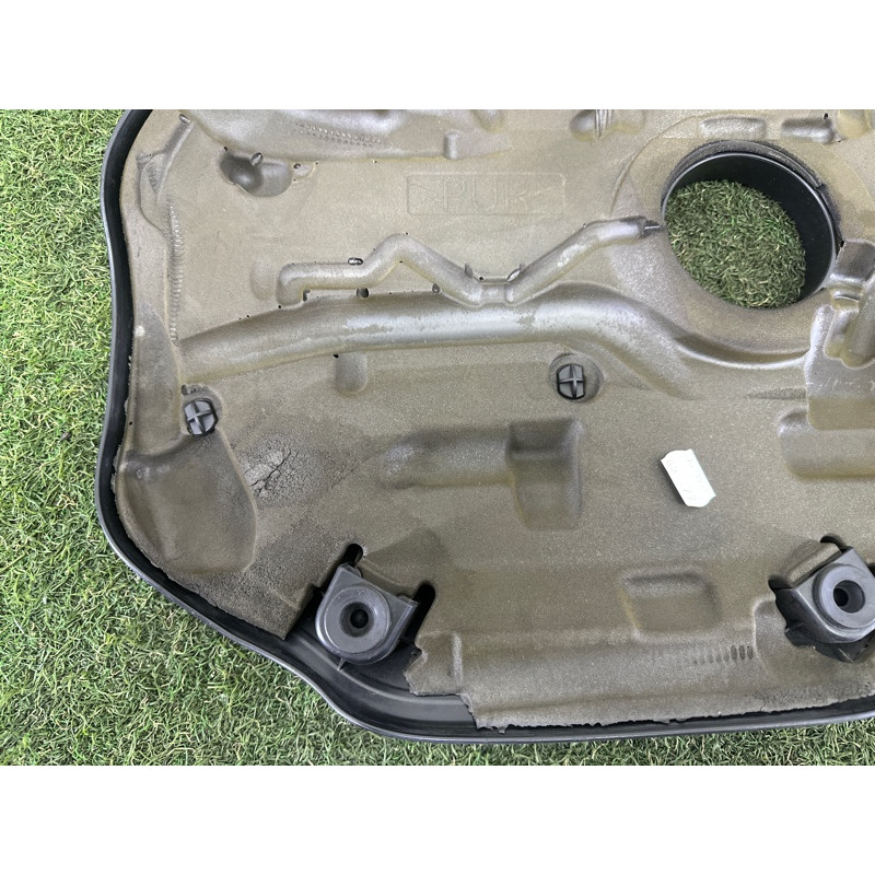 Декоративна кришка двигуна (двигун та елементи) BMW X1 F48 2016 2.0 11128601632