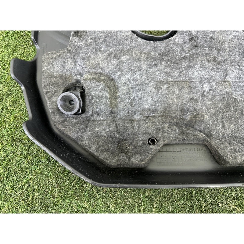 Декоративна кришка двигуна (двигатель и элементы) LAND ROVER Discovery Sport L550 2016 2.0 LR039520