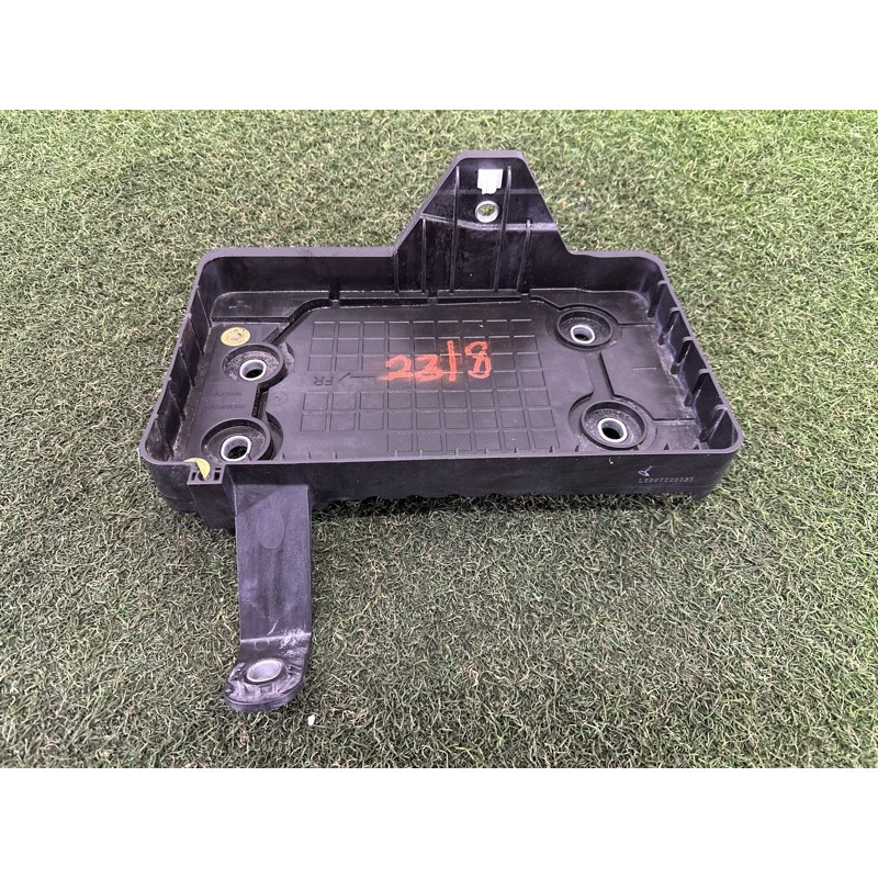 Підставка акумулятора (кузов і елементи) Nissan Rogue T33 2021 2.5 244286RA0B
