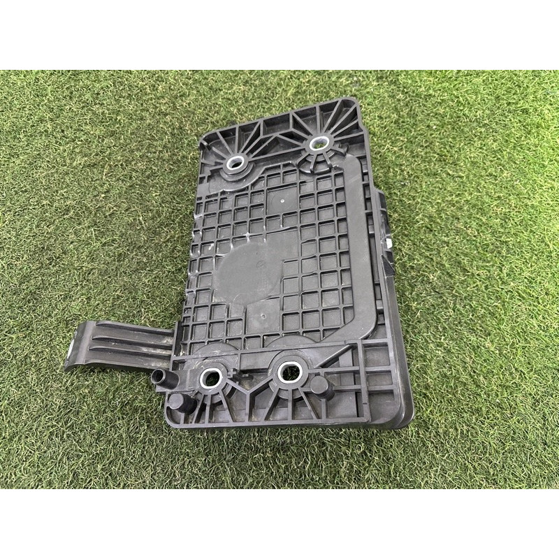 Підставка акумулятора (кузов і елементи) Nissan Rogue T33 2021 2.5 244286RA0B