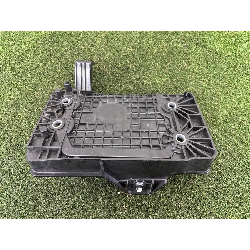 Підставка акумулятора (кузов і елементи) Nissan Rogue T33 2021 2.5 244286RA0B