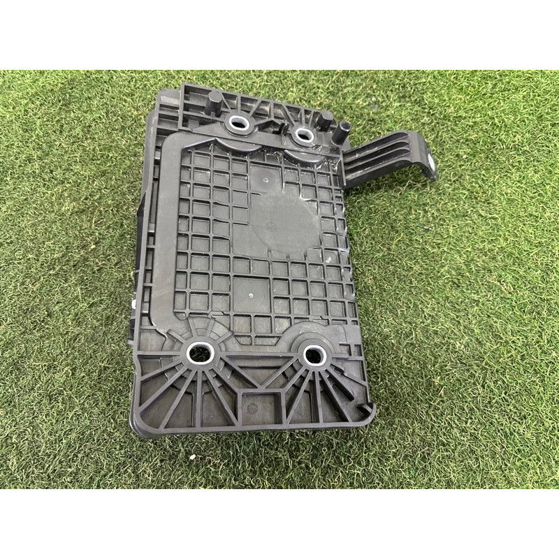 Підставка акумулятора (кузов і елементи) Nissan Rogue T33 2021 2.5 244286RA0B