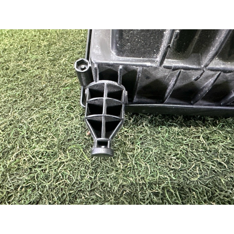 Корпус повітряного фільтра (впускная система) LAND ROVER Range Rover L405 2014 5.0 LR036424