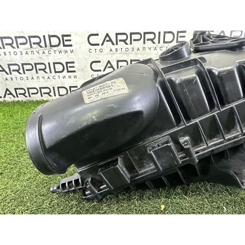Корпус повітряного фільтра (впускная система) LAND ROVER Range Rover L405 2014 5.0 LR036424