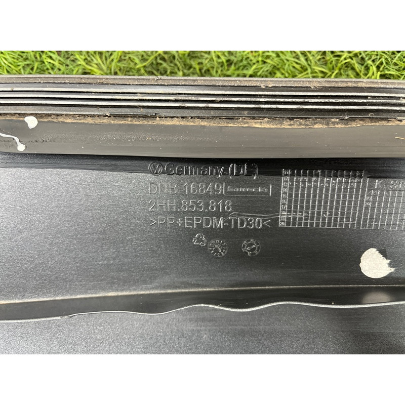 Накладка крила (кузов и элементы) Volkswagen Amarok Not specified 2.0 2HH853818GRU