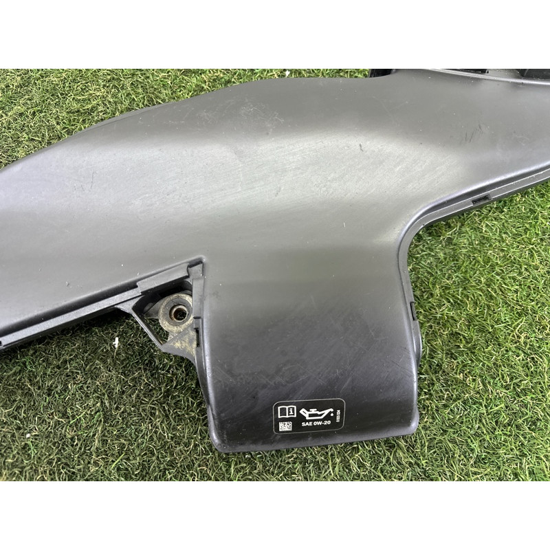 Повітрозабірник (подача палива) BMW X1 F48 2016 2.0 13717626564