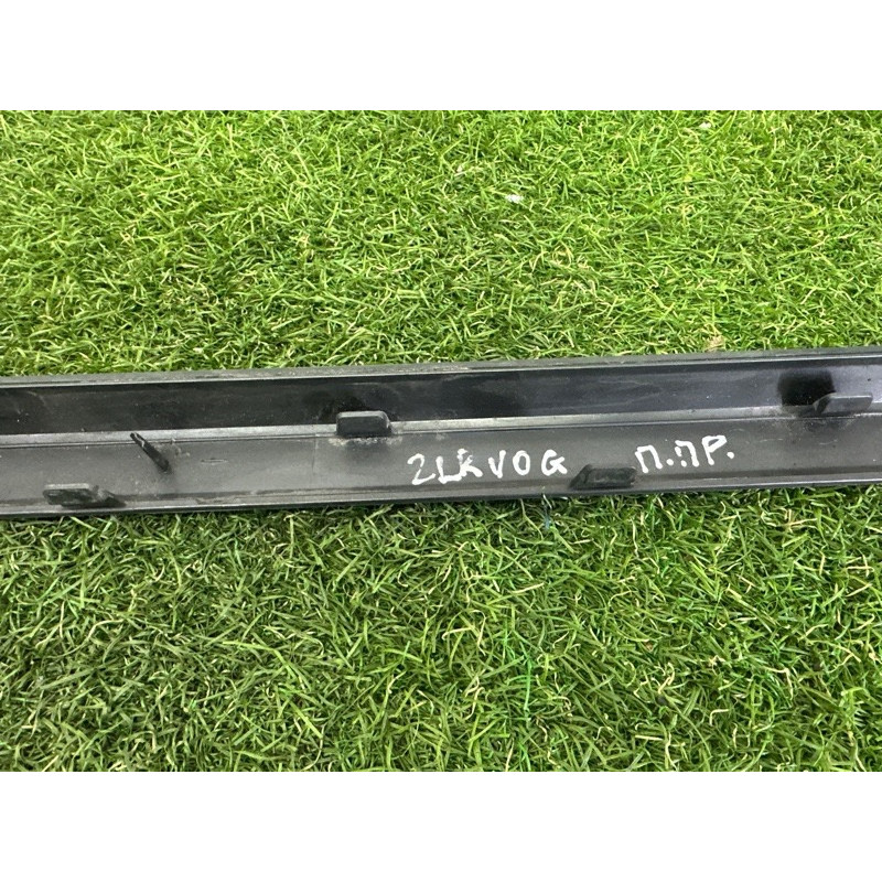 Накладка двері зовнішня (кузов и элементы) LAND ROVER Range Rover L405 2014 5.0 LR038848