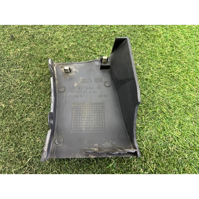Накладка на крыло (кузов и элементы) LAND ROVER Range Rover Evoque L538 2015 2.0 LR027256