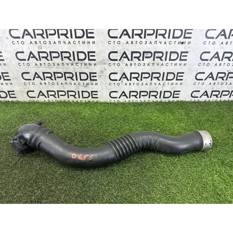 Патрубок интеркулера (двигатель и элементы) BMW X3 F25 2013 2.0 13717605044