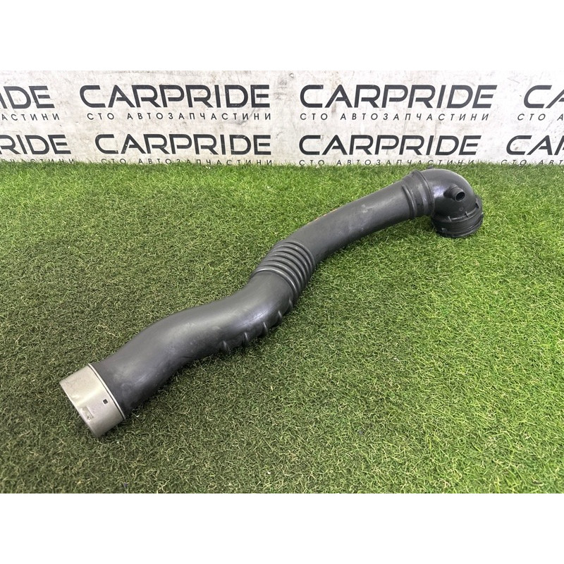 Патрубок интеркулера (двигатель и элементы) BMW X3 F25 2013 2.0 13717605044