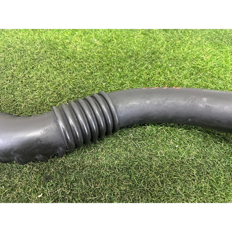 Патрубок интеркулера (двигатель и элементы) BMW X3 F25 2013 2.0 13717605044