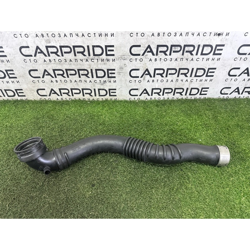 Патрубок интеркулера (двигатель и элементы) BMW X3 F25 2013 2.0 13717605044