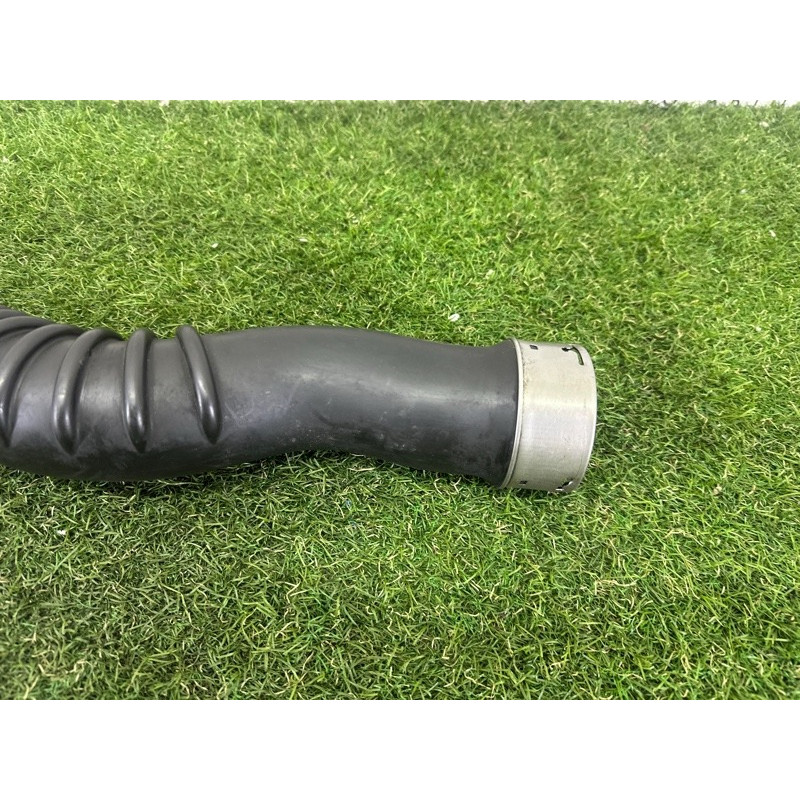 Патрубок интеркулера (двигатель и элементы) BMW X3 F25 2013 2.0 13717605044