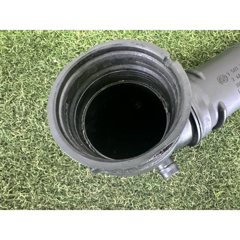Патрубок интеркулера (двигатель и элементы) BMW X3 F25 2013 2.0 13717605044